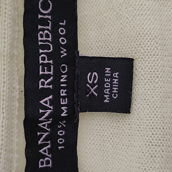 BANANA REPUBLIC XS light green lightweight merino wool sweater - Picture 3 of 4